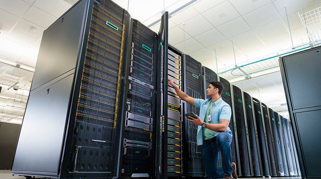 Modernize IT Operations Meet HPE Datacenter Care G